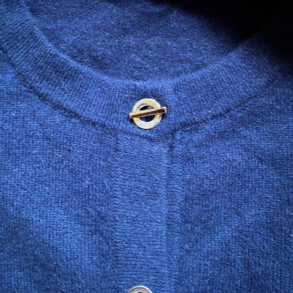InCashmere Navy Blue Cashmere Cardigan Sweater Toggle Crewneck Quiet Luxury XS